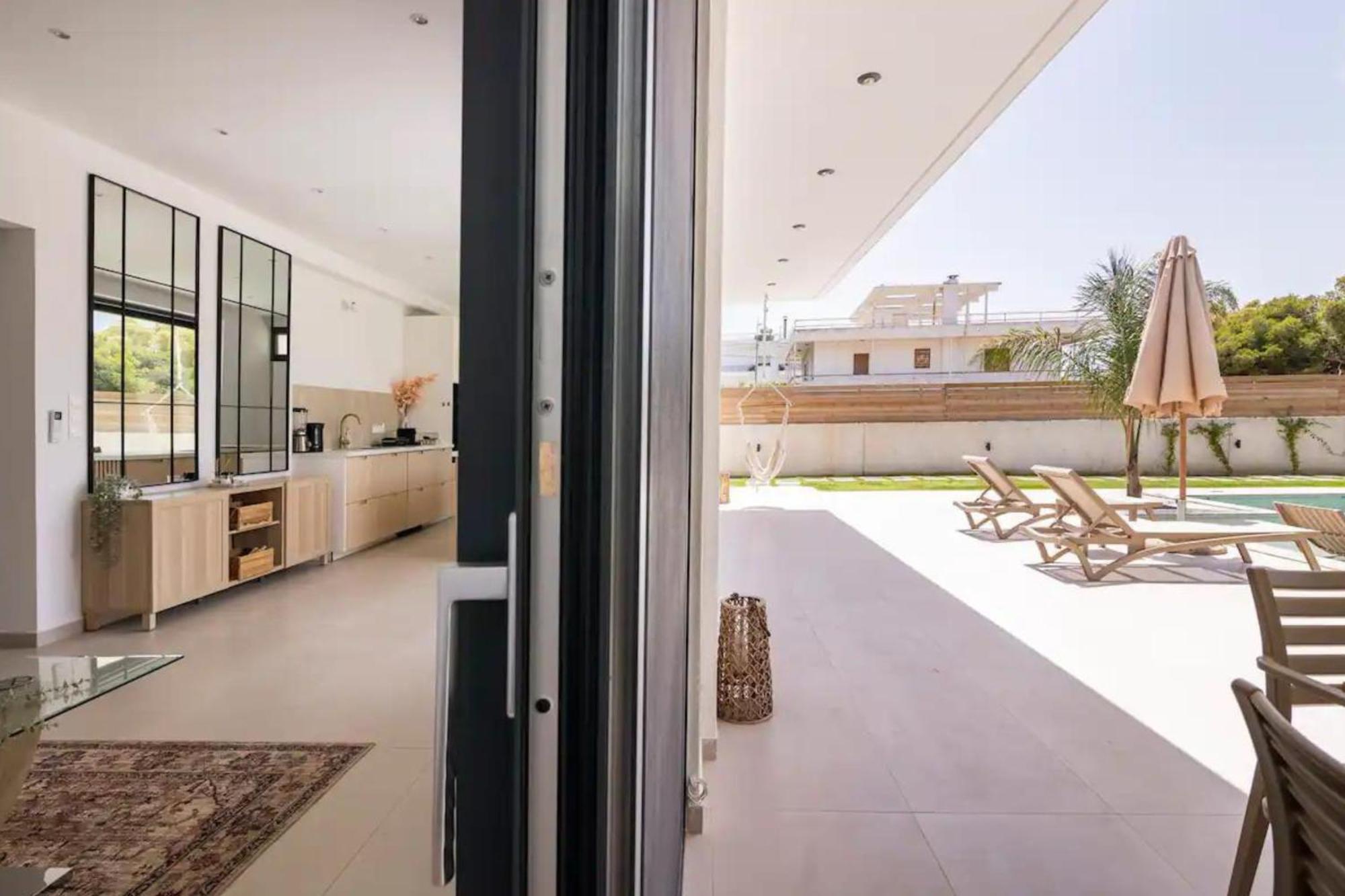 Villa Kala Loutraki - Private Pool & Sauna I Beach Экстерьер фото